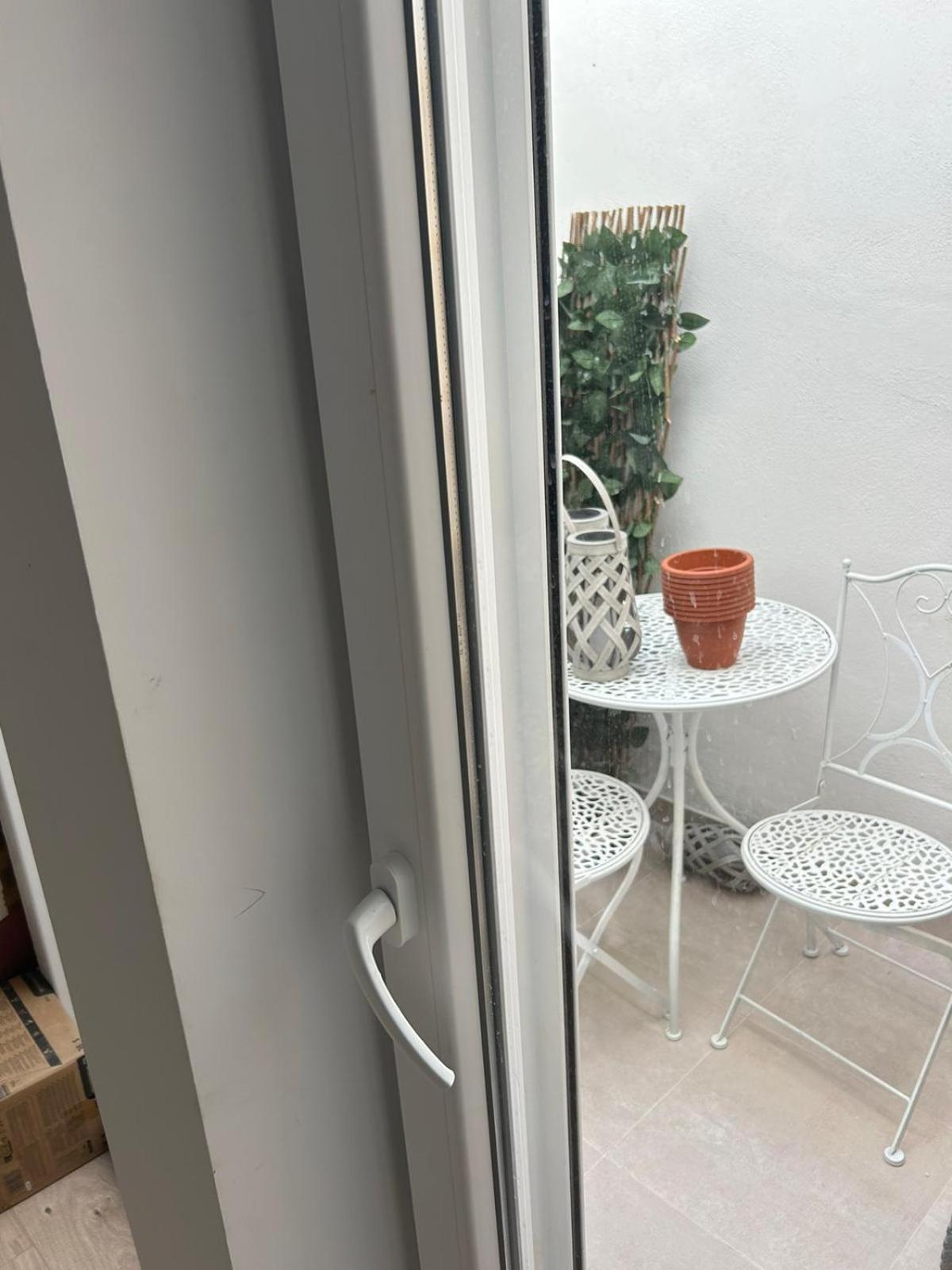 La Maison Del Mar Guest House Malaga Exterior photo